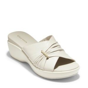 Cole Haan sandal aubree ivory leather NWT